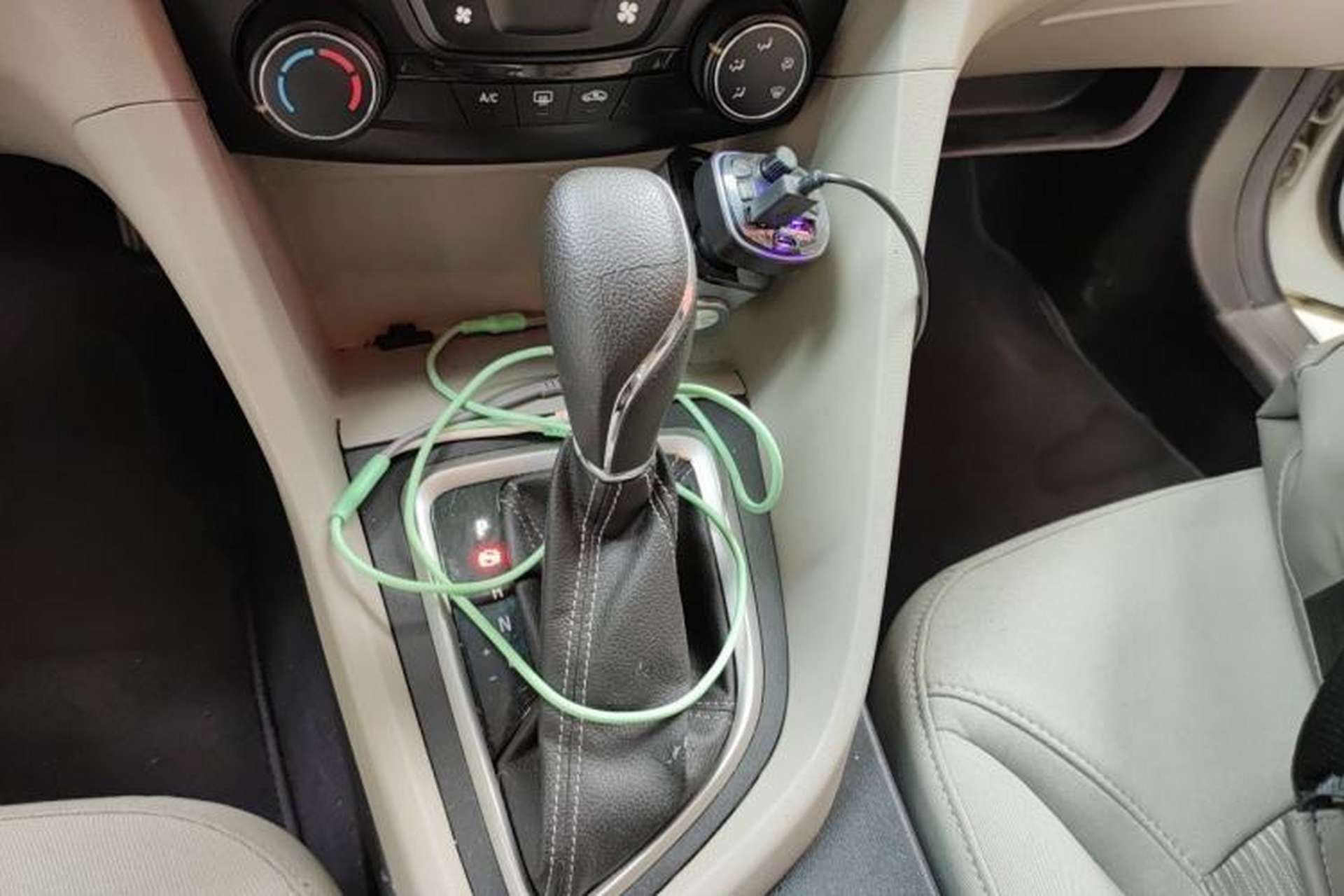 Used Buick GT 2015 15N Automatic Elite Version Gear Lever