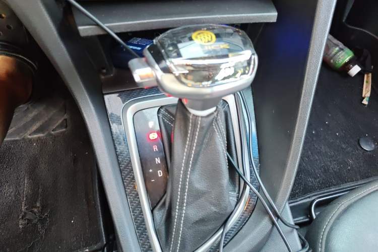 Used Buick GT 2015 15N Automatic Deluxe Edition Gear Lever
