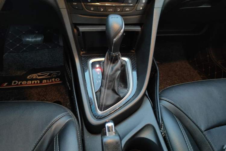 Used Buick GT 2015 18T Dual-Clutch Luxury Model Gear Lever