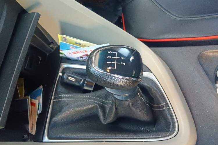 Used Buick GT 2015 15N Manual Luxury Version Gear Lever