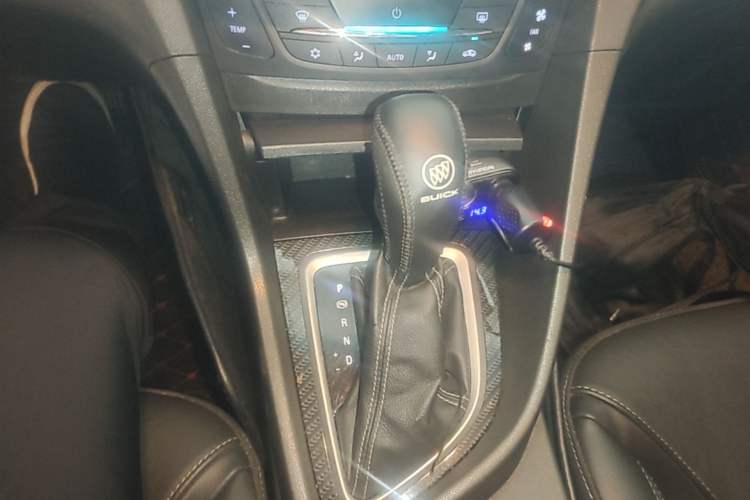 Used Buick GT 2015 15N Automatic Deluxe Edition Gear Lever