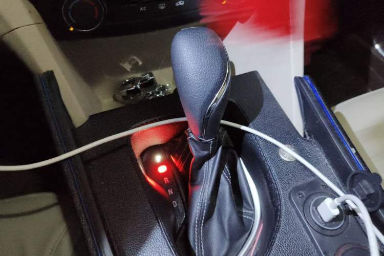Used Buick GT 2015 15N Automatic Elite Version Gear Lever