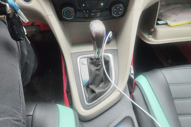 Used Buick GT 2015 15N Automatic Elite Version Gear Lever