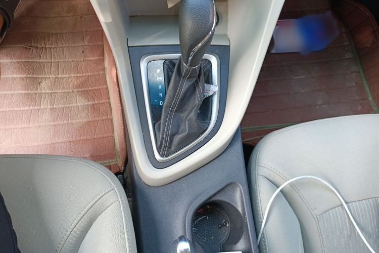 Used Buick GT 2015 15N Automatic Elite Version Gear Lever