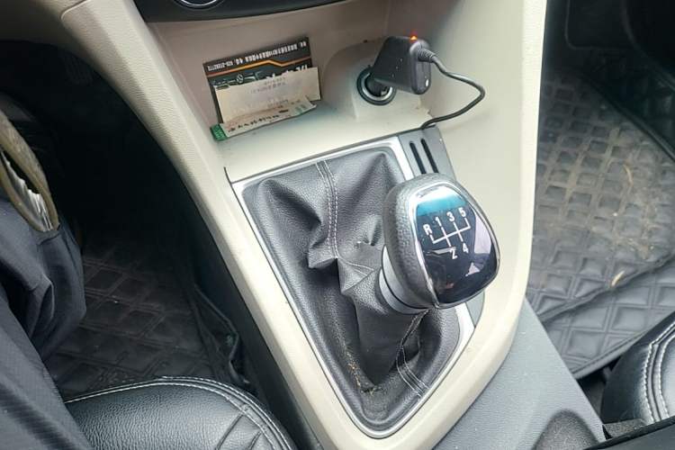 Used Buick GT 2015 15N Manual Entry-Level Trim Gear Lever