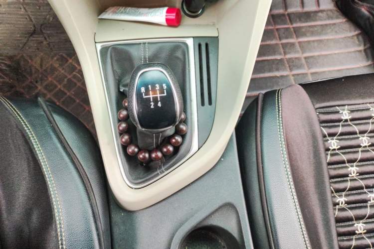 Used Buick GT 2015 15N Manual Elite Edition Gear Lever