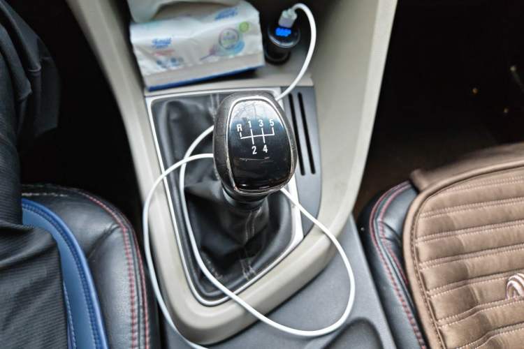 Used Buick GT 2015 15N Manual Elite Edition Gear Lever