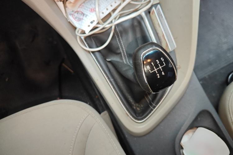 Used Buick GT 2015 15N Manual Elite Edition Gear Lever
