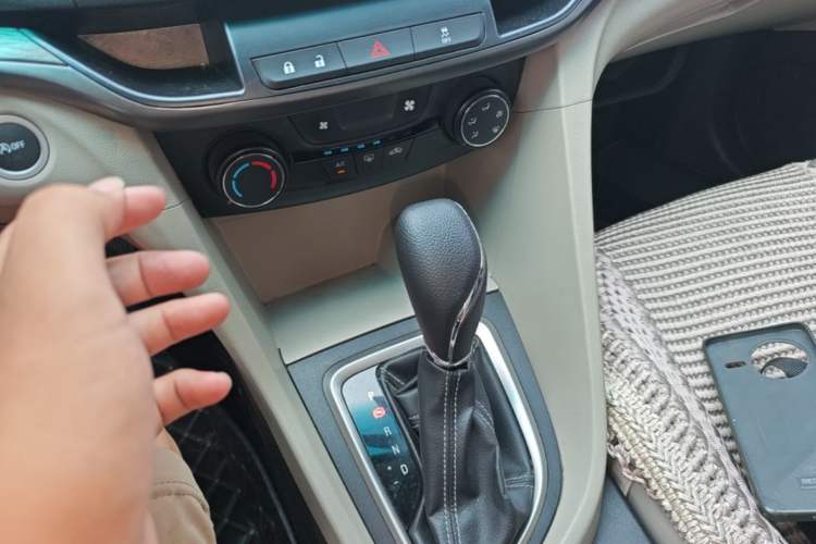 Used Buick GT 2015 15N Automatic Entry-Level Trim Gear Lever