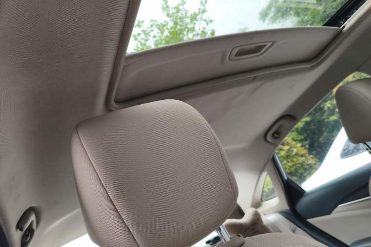 Used Buick GT 2015 15N Automatic Elite Version Headliner