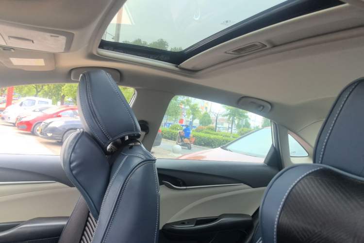 Used Buick GT 2015 15N Automatic Elite Version Headliner