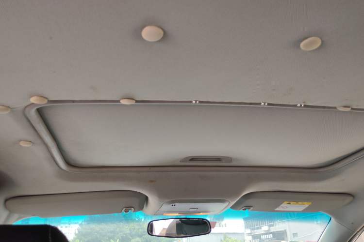 Used Buick GT 2015 18T Dual-Clutch Luxury Model Headliner