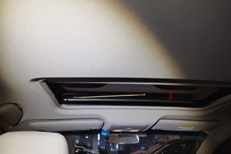 Used Buick GT 2015 15N Automatic Elite Version Headliner