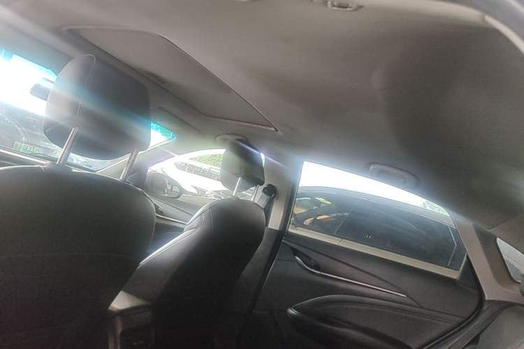 Used Buick GT 2015 15N Automatic Deluxe Edition Headliner