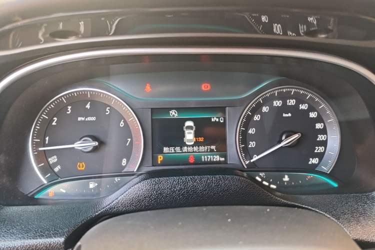 Used Buick GT 2015 15N Automatic Elite Version Instrument Cluster