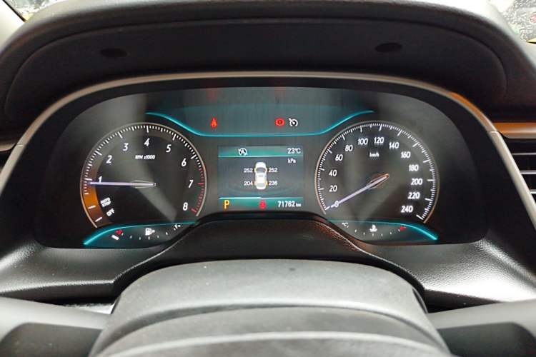 Used Buick GT 2015 18T Dual-Clutch Luxury Model Instrument Cluster