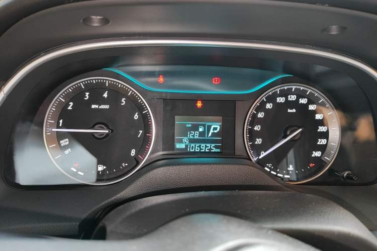 Used Buick GT 2015 15N Automatic Entry-Level Trim Instrument Cluster