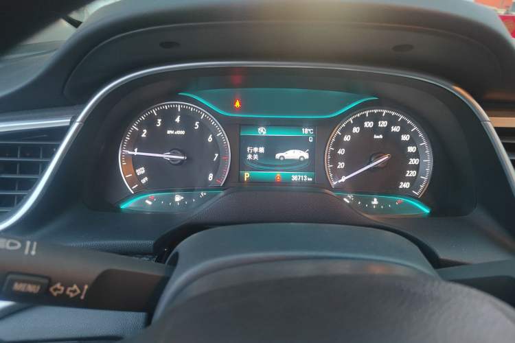 Used Buick GT 2015 15N Automatic Deluxe Edition Instrument Cluster