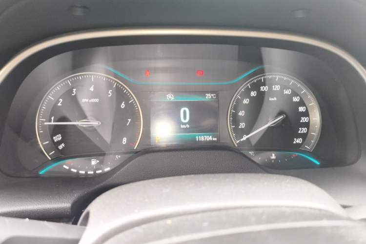 Used Buick GT 2015 15N Automatic Deluxe Edition Instrument Cluster