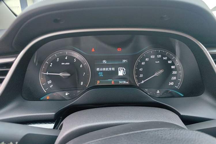 Used Buick GT 2015 15N Automatic Deluxe Edition Instrument Cluster