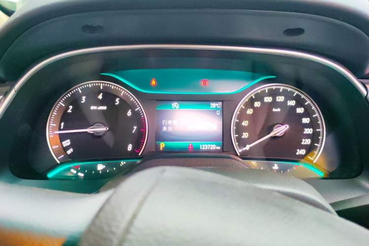 Used Buick GT 2015 15N Automatic Deluxe Edition Instrument Cluster