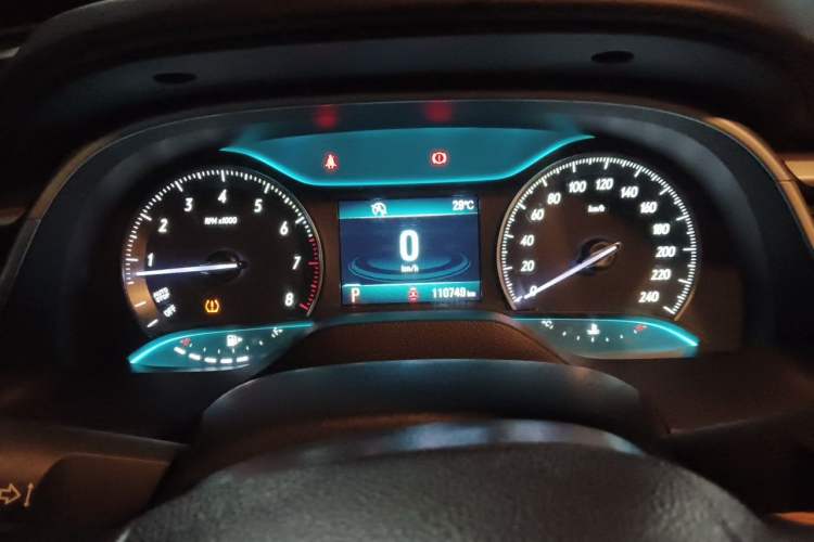 Used Buick GT 2015 15N Automatic Deluxe Edition Instrument Cluster