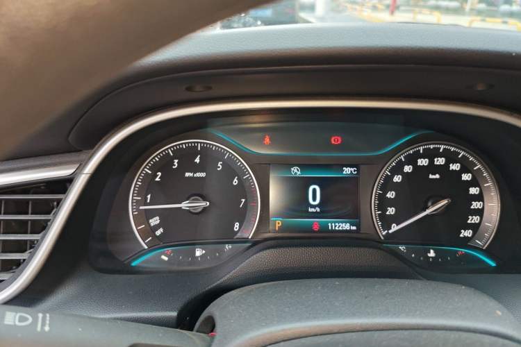 Used Buick GT 2015 15N Automatic Deluxe Edition Instrument Cluster