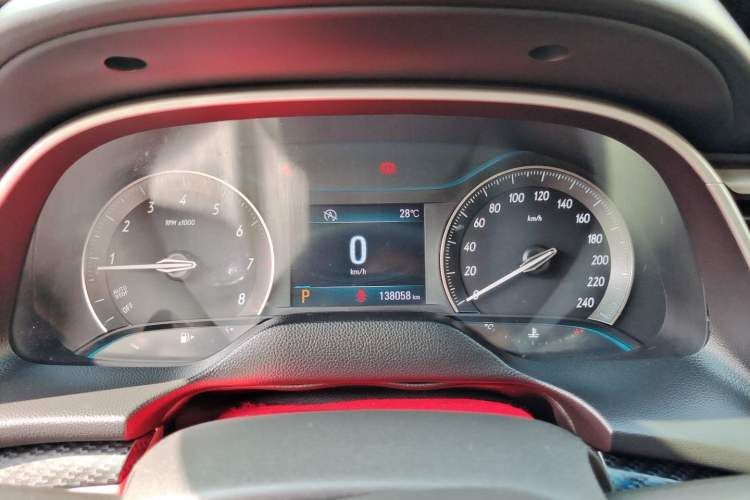 Used Buick GT 2015 18T Dual-Clutch Luxury Model Instrument Cluster