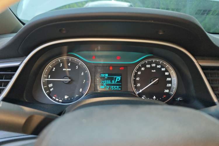 Used Buick GT 2015 15N Automatic Entry-Level Trim Instrument Cluster