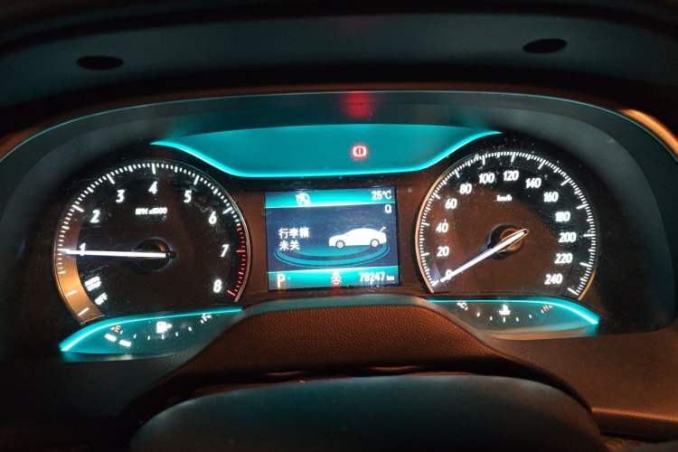 Used Buick GT 2015 15N Automatic Deluxe Edition Instrument Cluster
