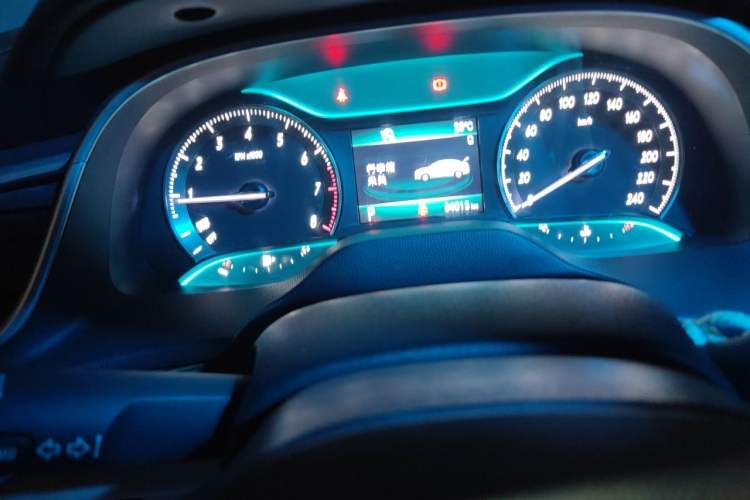 Used Buick GT 2015 15N Automatic Deluxe Edition Instrument Cluster