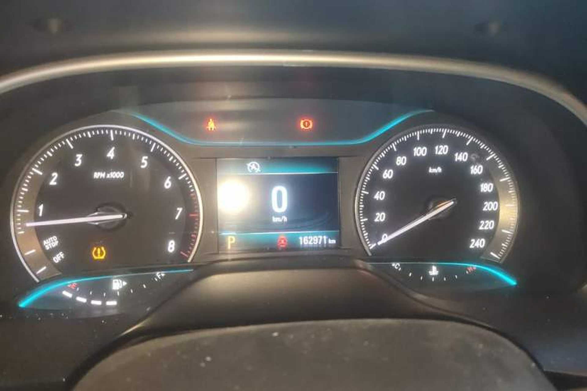 Used Buick GT 2015 15N Automatic Elite Version Instrument Cluster