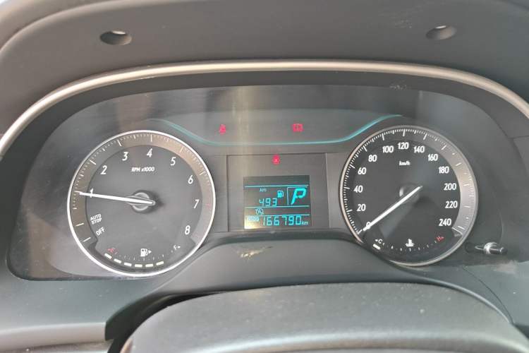 Used Buick GT 2015 15N Automatic Entry-Level Trim Instrument Cluster