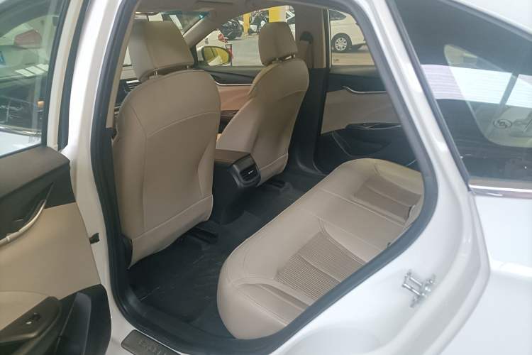 Used Buick GT 2015 15N Automatic Elite Version Interior 1