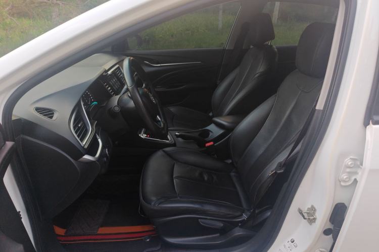 Used Buick GT 2015 15N Automatic Deluxe Edition Interior 1