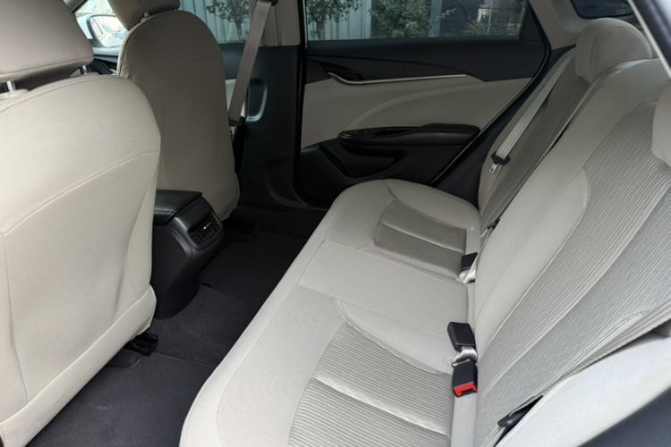 Used Buick GT 2015 15N Automatic Entry-Level Trim Interior 1