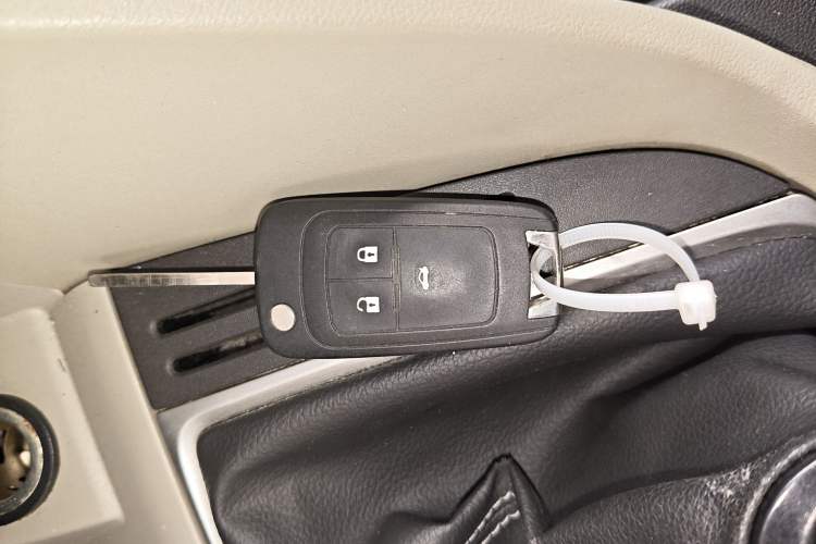 Used Buick GT 2015 15N Manual Entry-Level Trim Interior 1