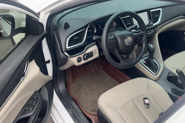 Used Buick GT 2015 18T Dual-Clutch Elite Model Interior 1