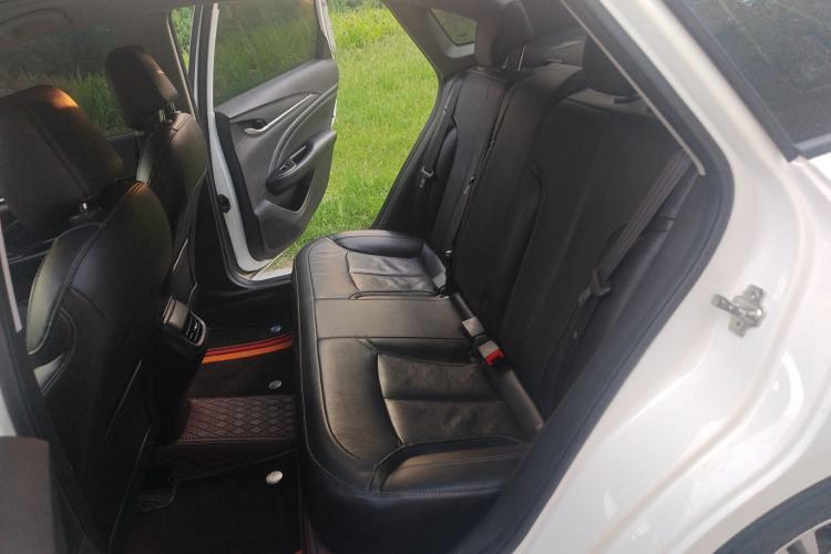 Used Buick GT 2015 15N Automatic Deluxe Edition Interior 2