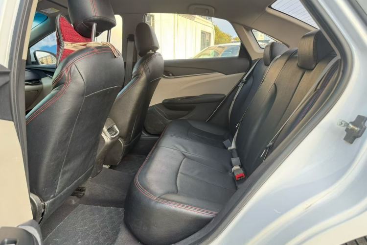 Used Buick GT 2015 15N Automatic Entry-Level Trim Interior 2