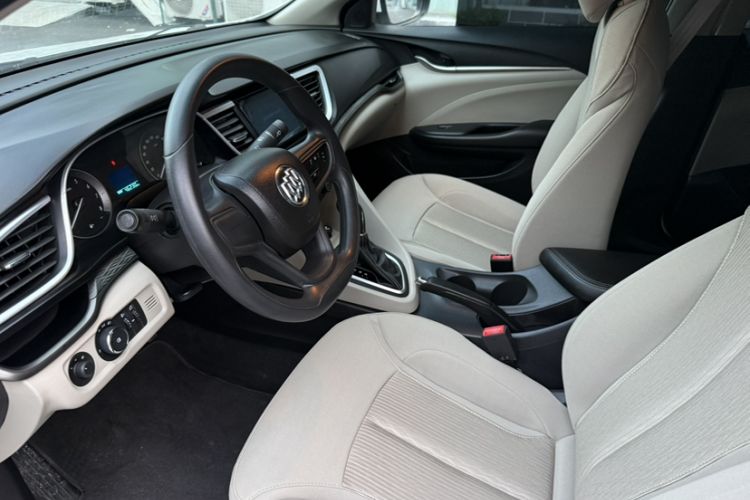 Used Buick GT 2015 15N Automatic Entry-Level Trim Interior 2