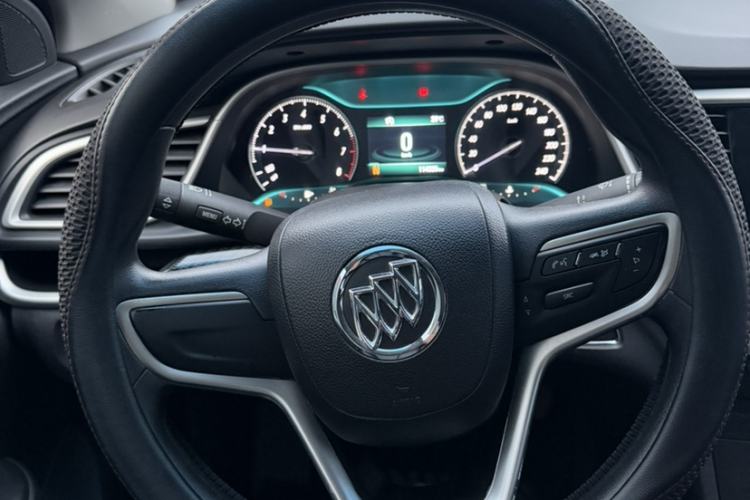 Used Buick GT 2015 15N Automatic Deluxe Edition Interior 2