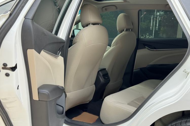 Used Buick GT 2015 15N Manual Elite Edition Interior 3