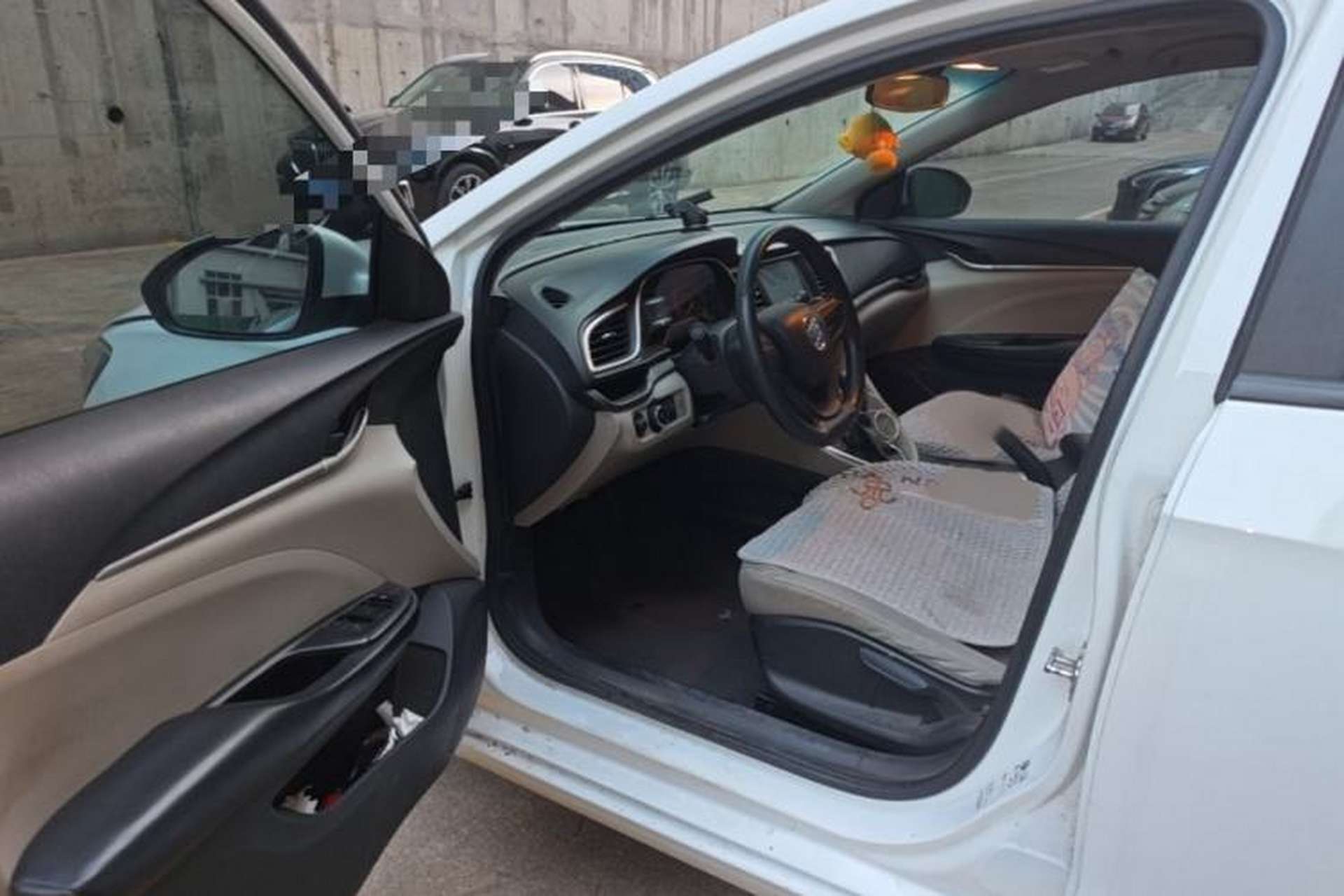 Used Buick GT 2015 15N Automatic Elite Version Interior 3