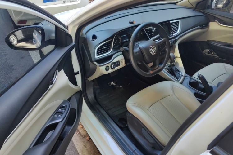 Used Buick GT 2015 15N Automatic Elite Version Interior 3