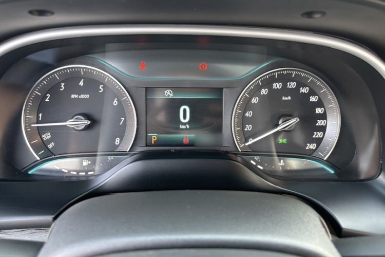 Used Buick GT 2015 15N Automatic Elite Version Interior 3