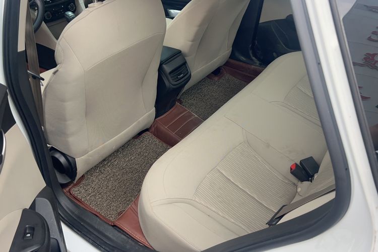 Used Buick GT 2015 18T Dual-Clutch Elite Model Interior 3