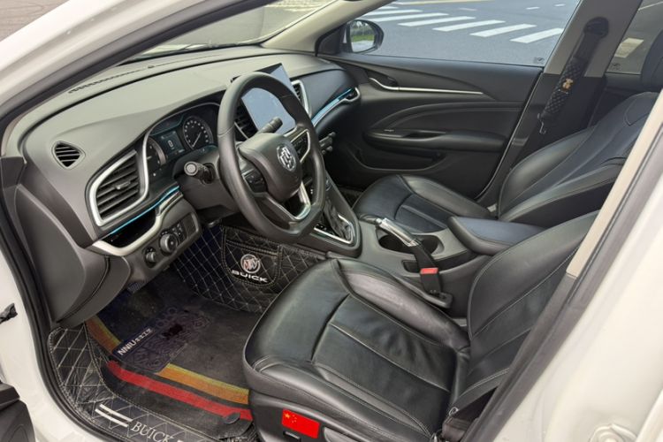 Used Buick GT 2015 18T Dual-Clutch Luxury Model Interior 4