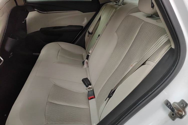 Used Buick GT 2015 15N Automatic Elite Version Interior 4
