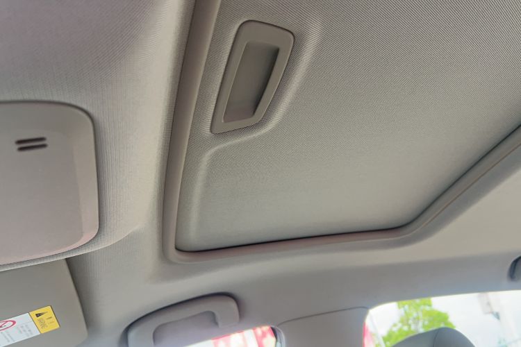 Used Buick GT 2015 18T Dual-Clutch Elite Model Interior 8